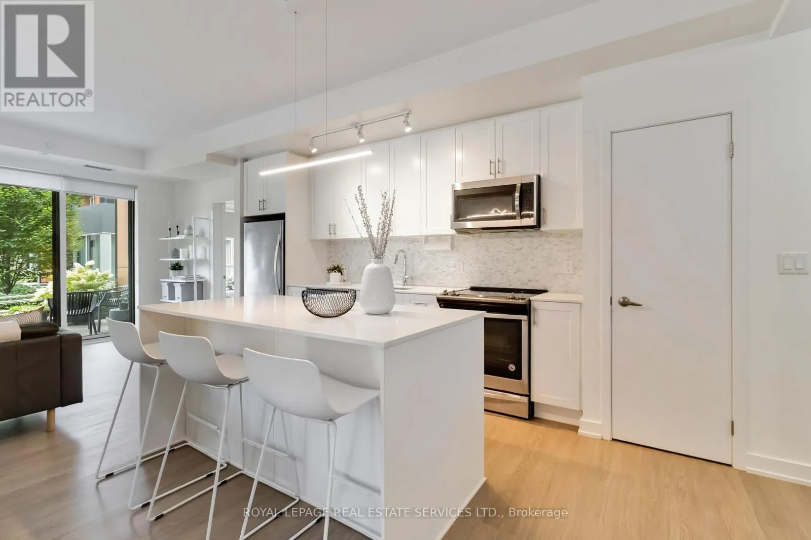 108 - 150 SABINA DRIVE