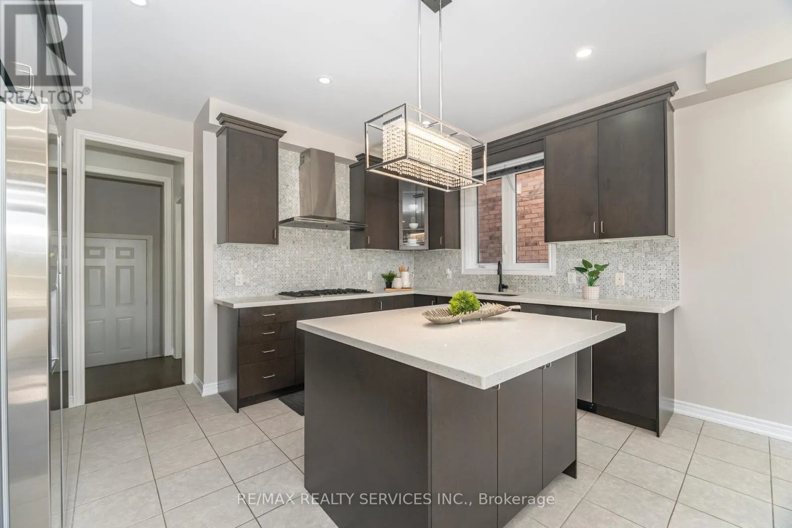 42 DEER RIDGE TRAIL