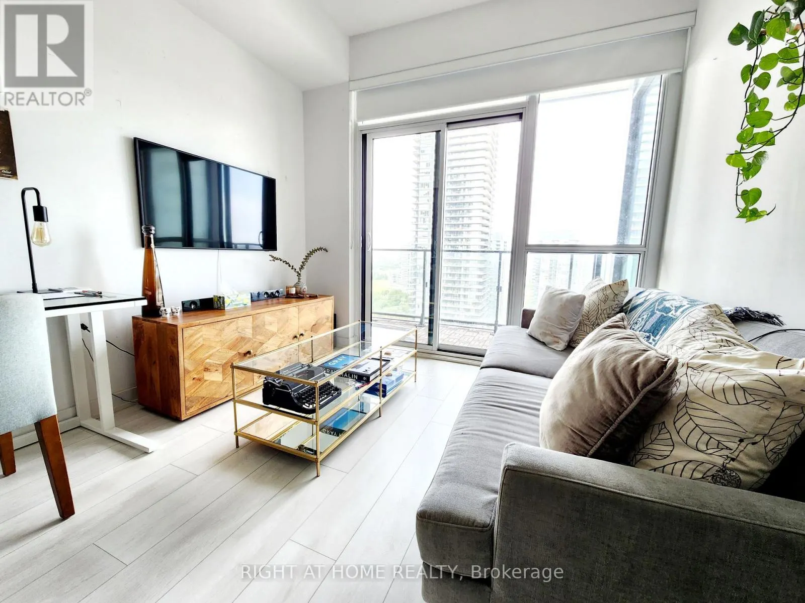 2906 - 2200 LAKESHORE BOULEVARD W