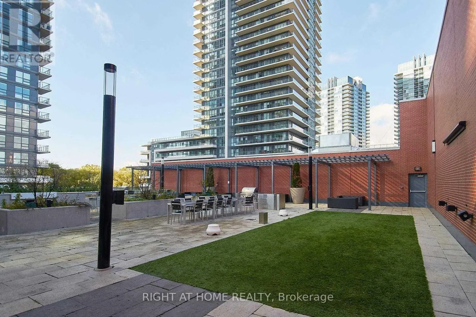 2906 - 2200 LAKESHORE BOULEVARD W