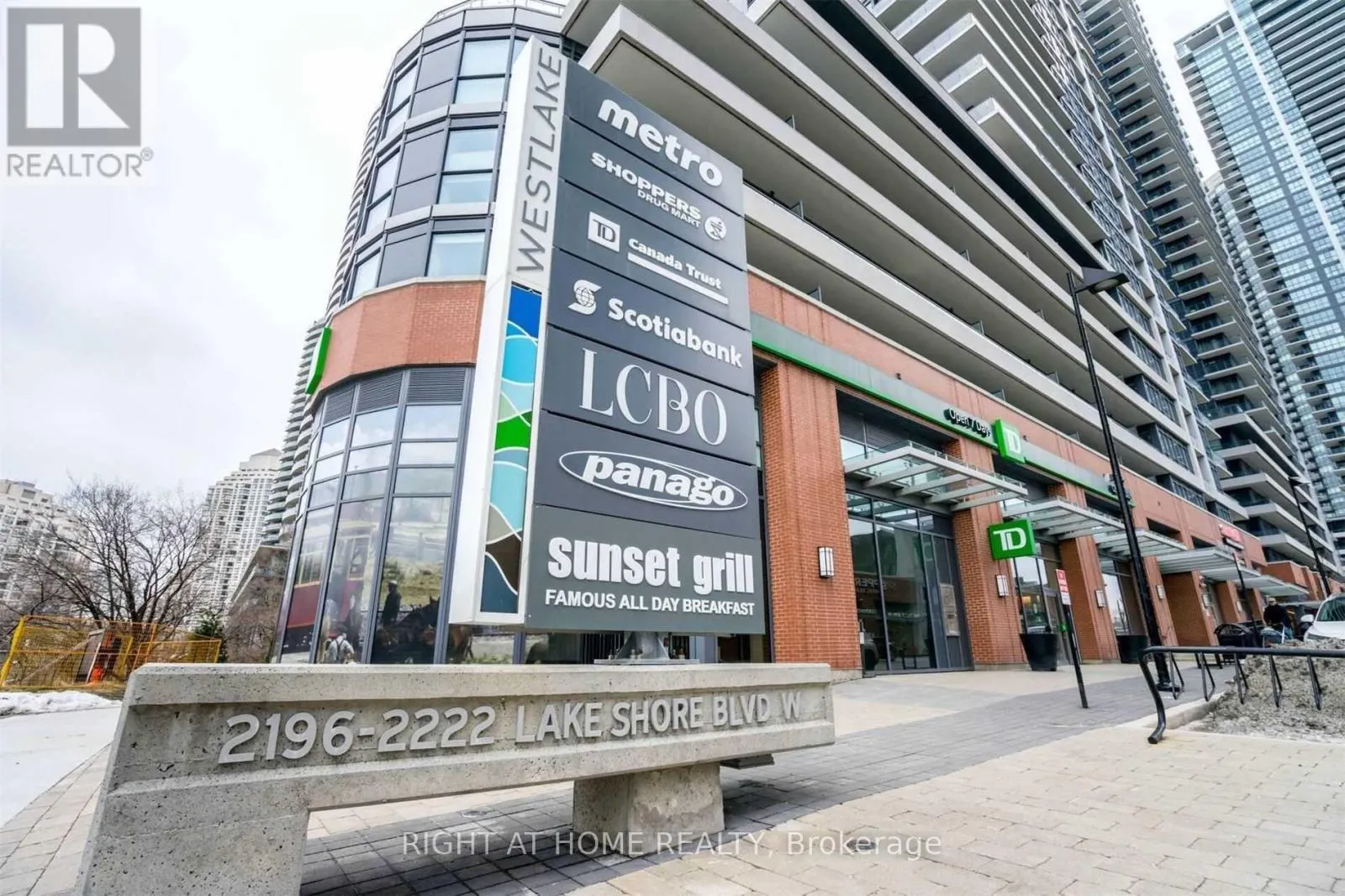 2906 - 2200 LAKESHORE BOULEVARD W