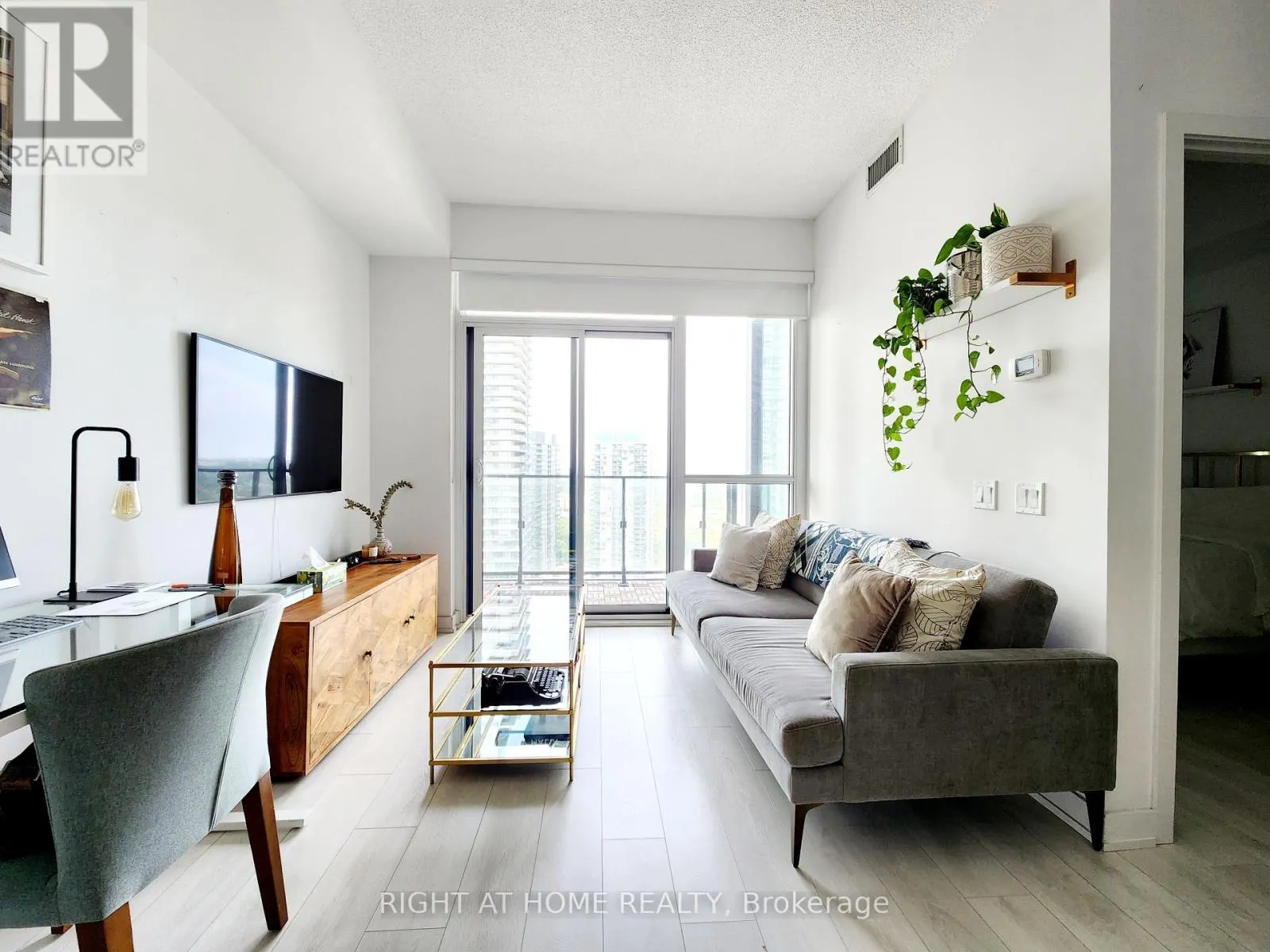 2906 - 2200 LAKESHORE BOULEVARD W