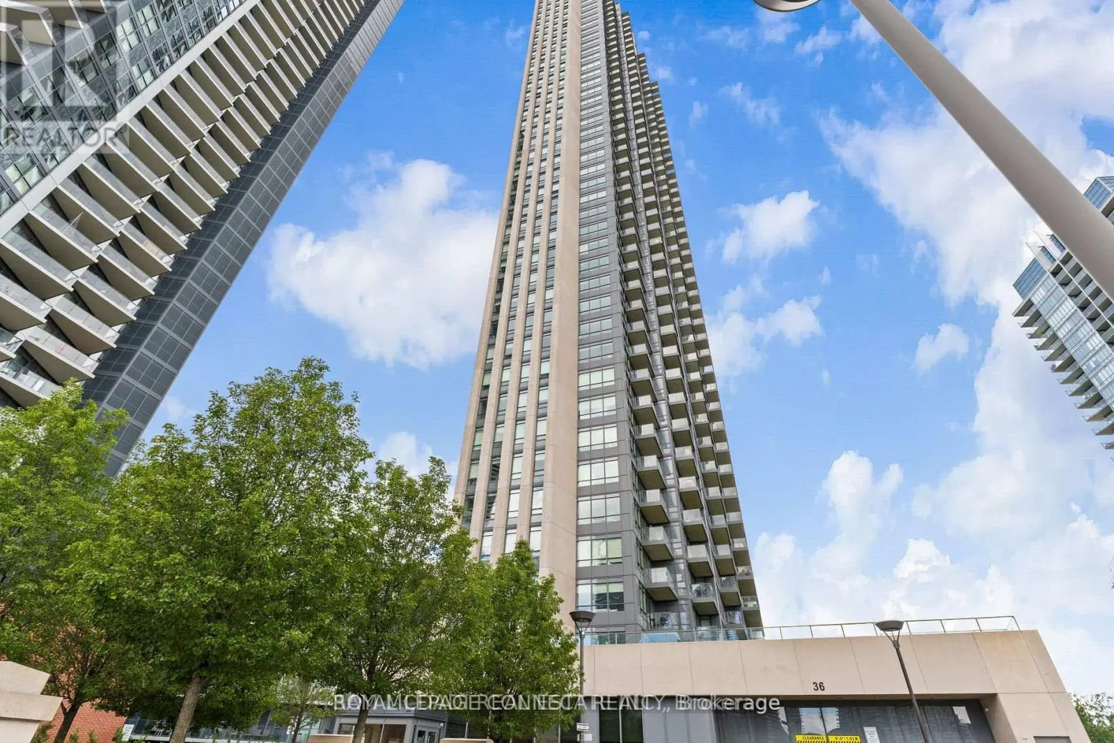 306 - 36 PARK LAWN ROAD