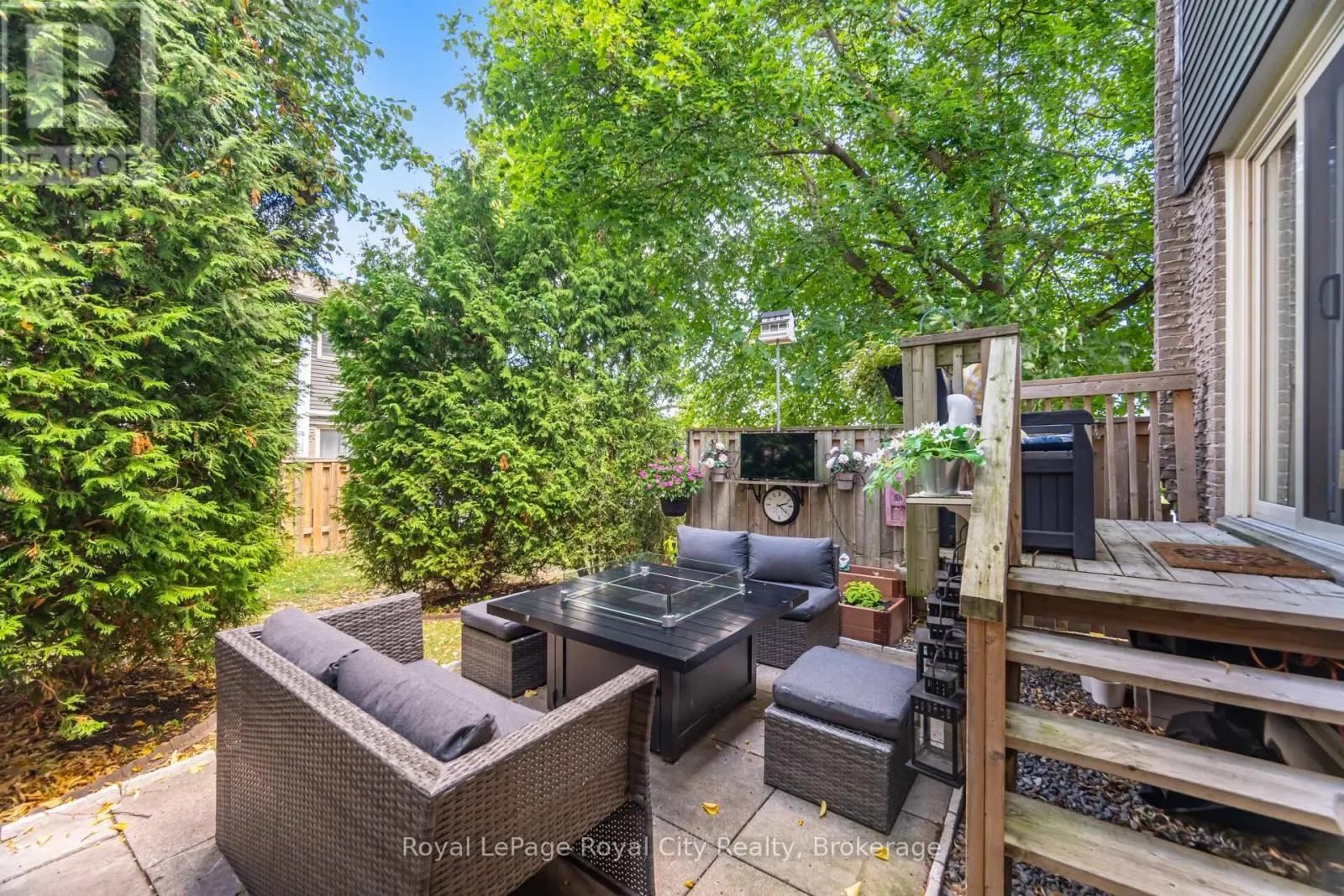 1425 ESTER DRIVE