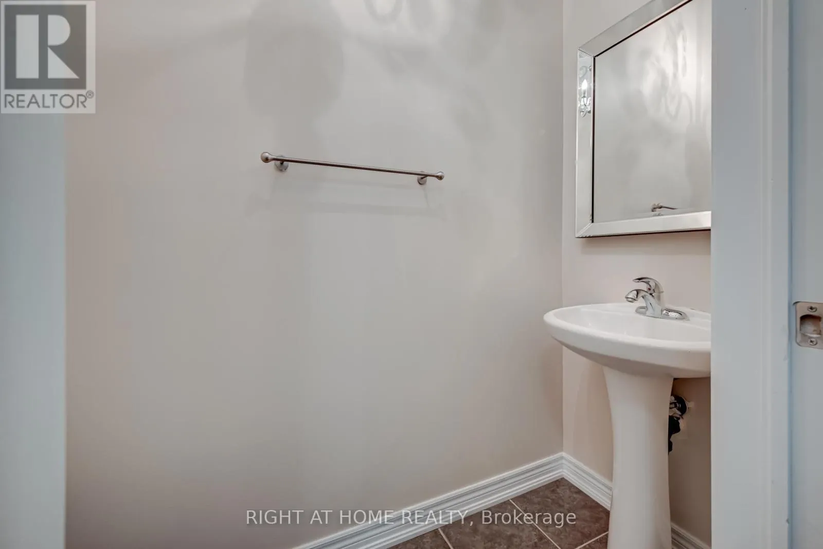 3407 WHILABOUT TERRACE
