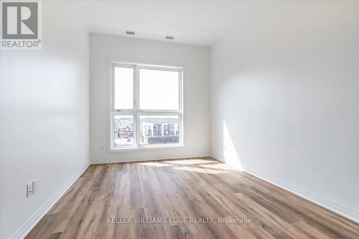 404 - 95 DUNDAS STREET W