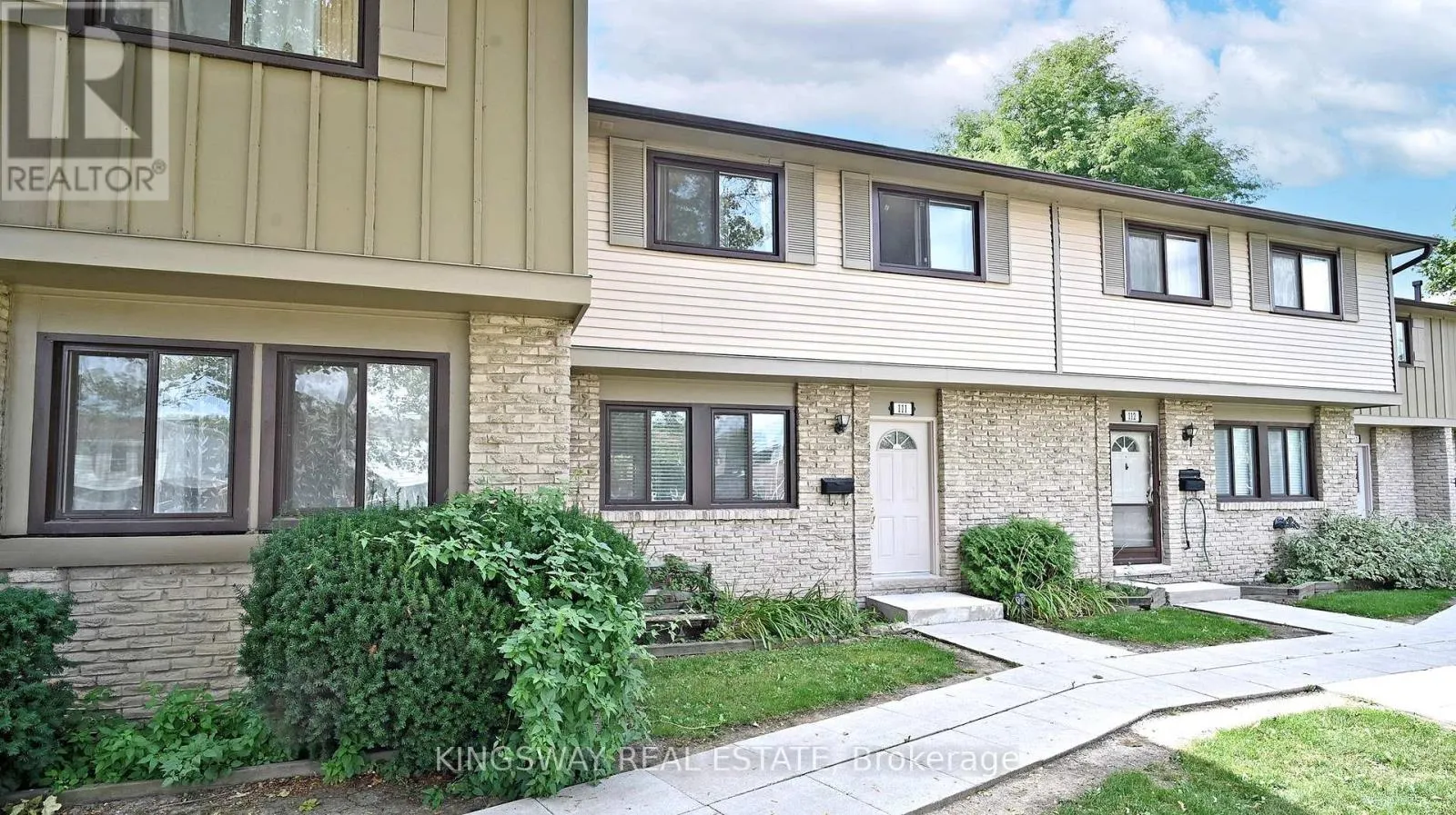 111 - 105 HANSEN ROAD N