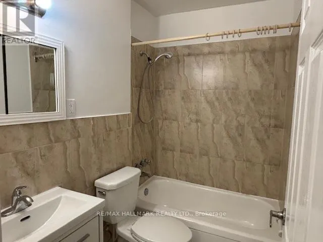 202 - 3151 JAGUAR VALLEY DRIVE