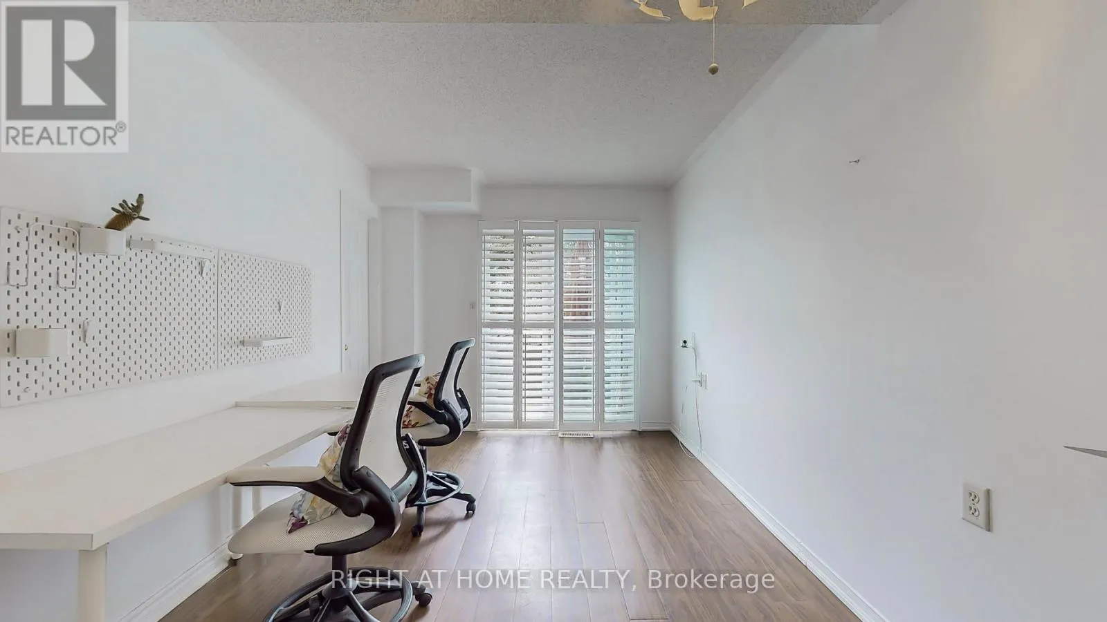 371 FAIRGATE WAY