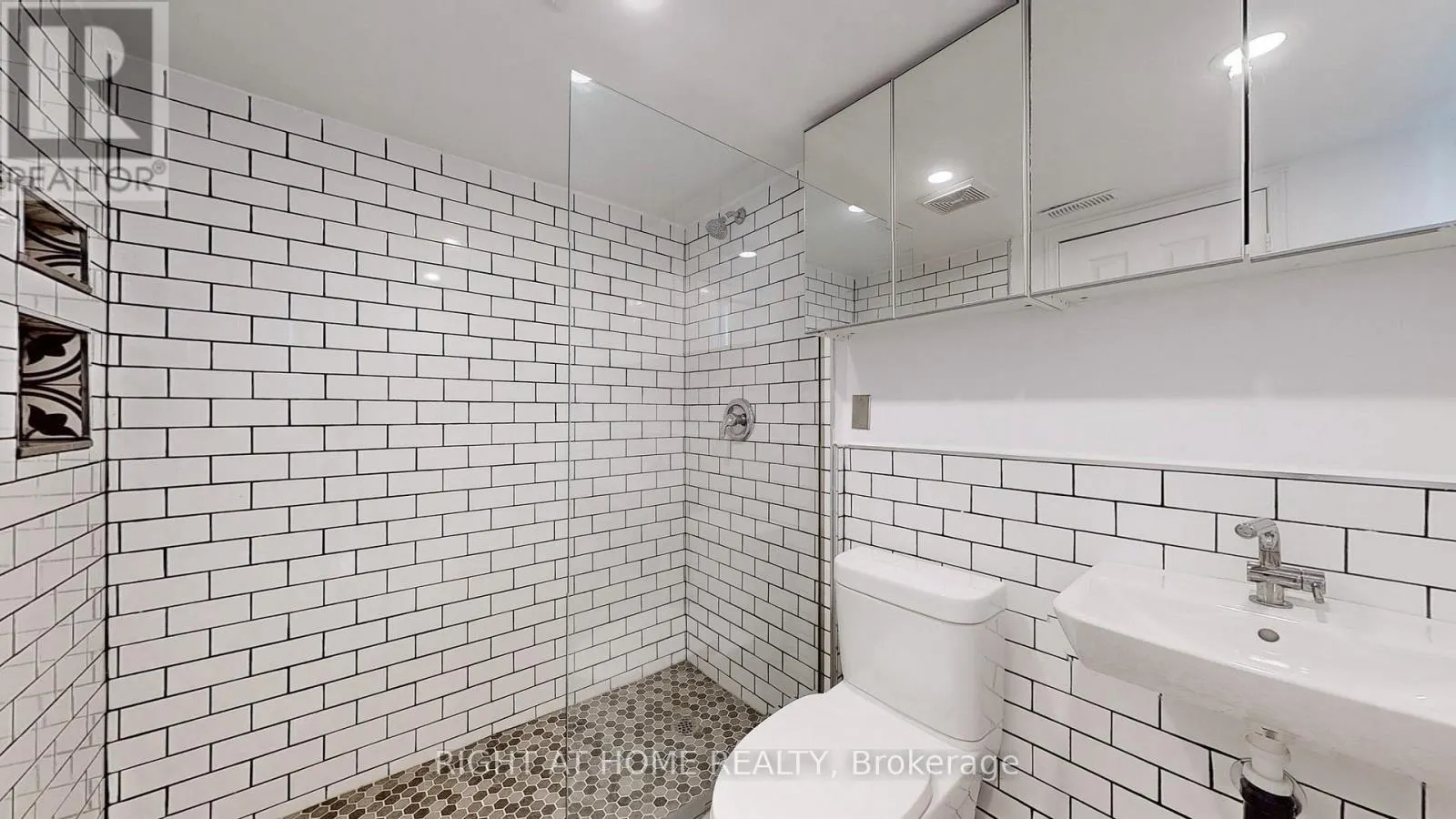 371 FAIRGATE WAY