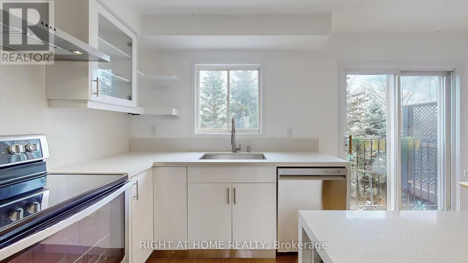 371 FAIRGATE WAY