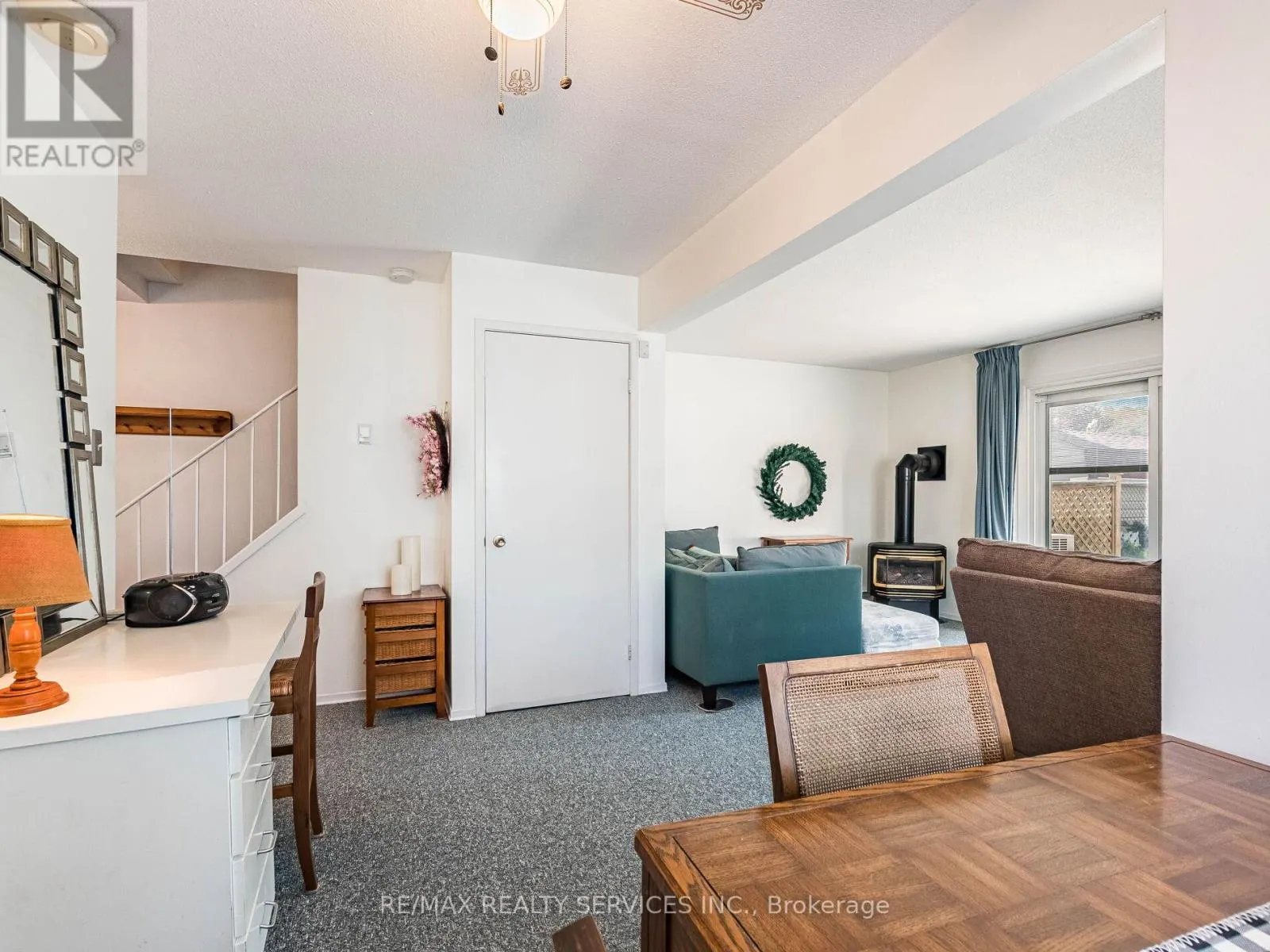 20 JASMINE SQUARE