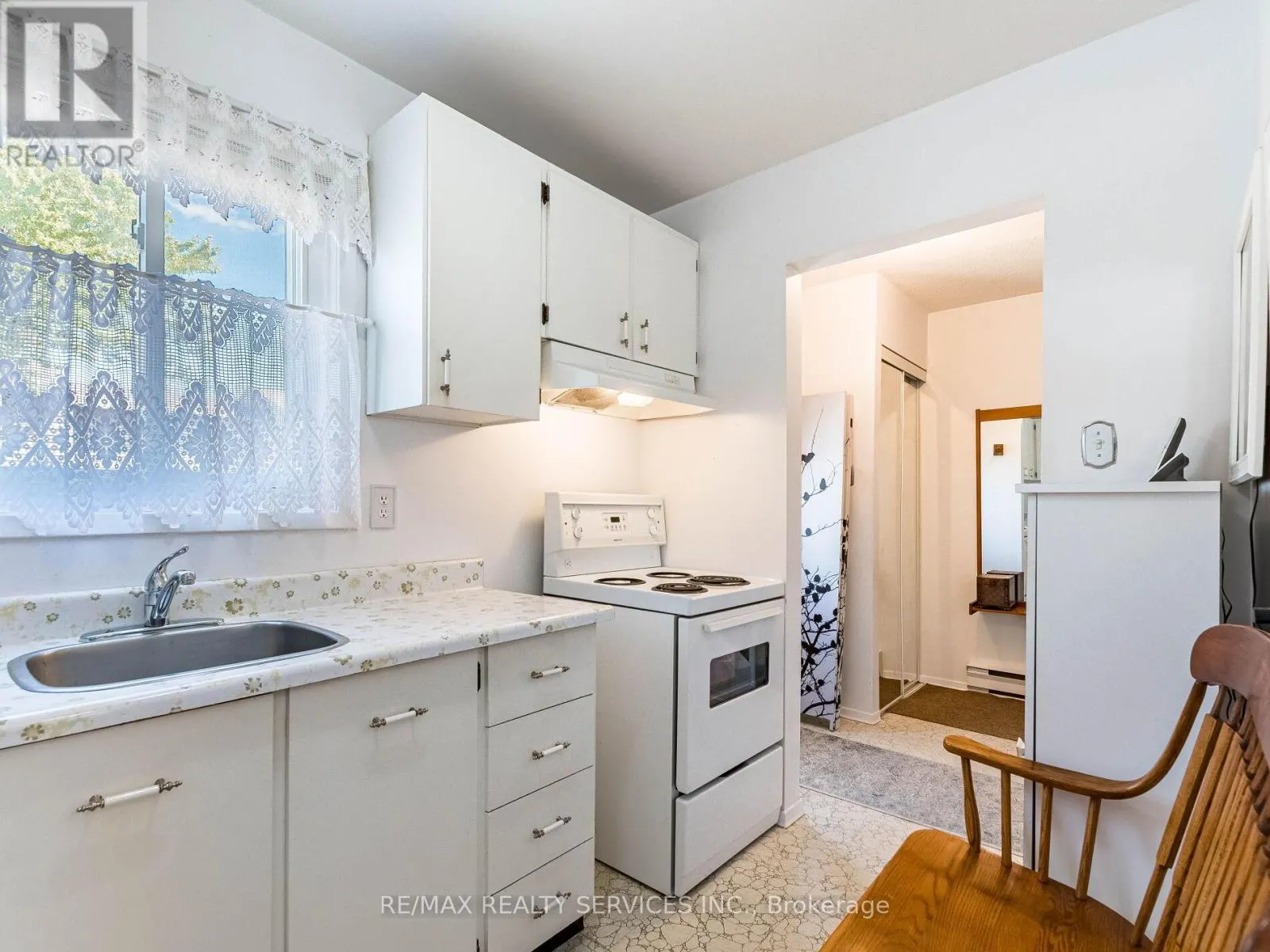 20 JASMINE SQUARE