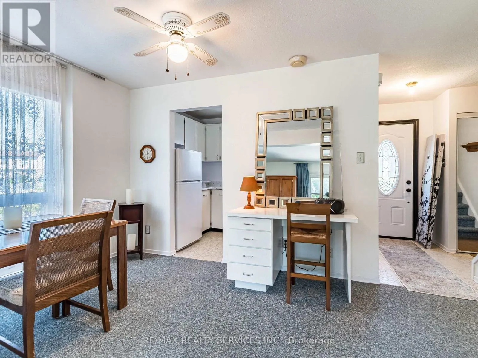 20 JASMINE SQUARE
