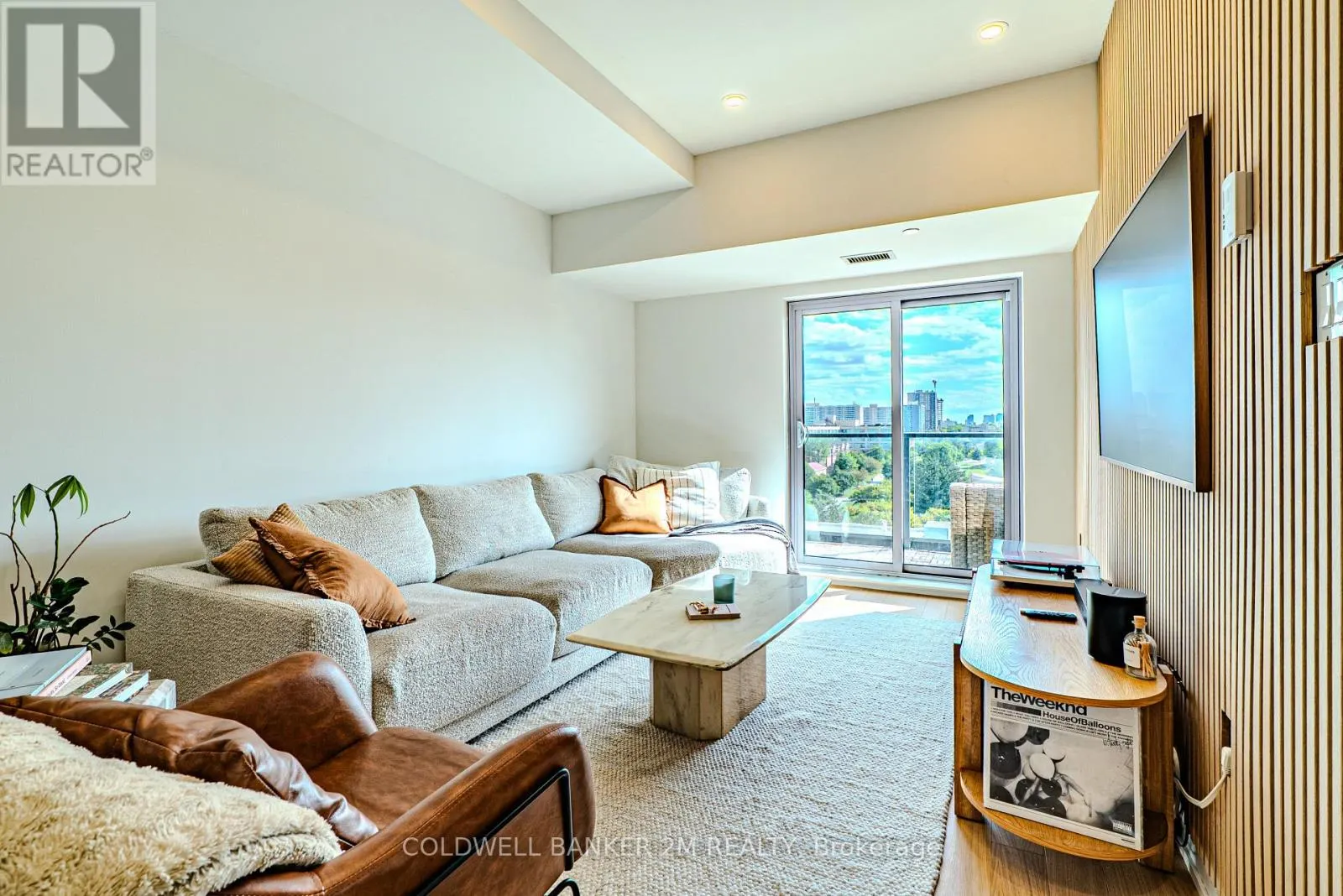 817 - 2433 DUFFERIN STREET, #817