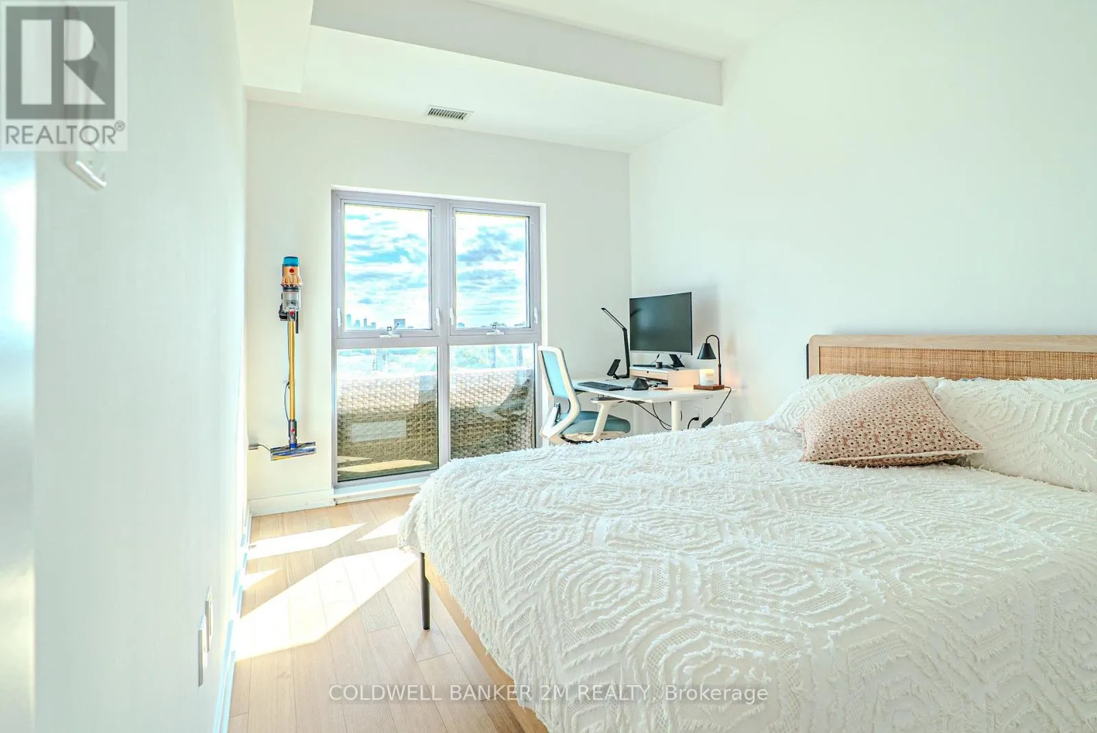 817 - 2433 DUFFERIN STREET, #817