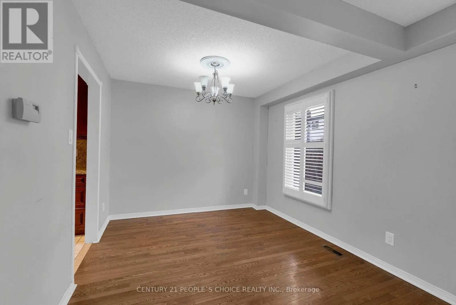 35 FERRI CRESCENT
