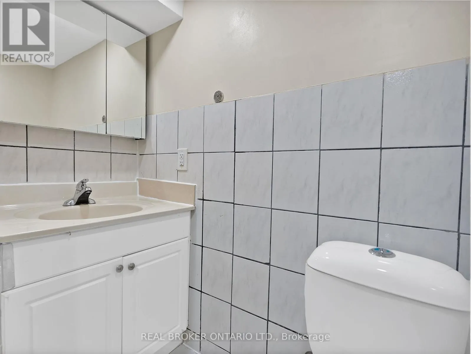 BSMT - 251 VODDEN STREET E