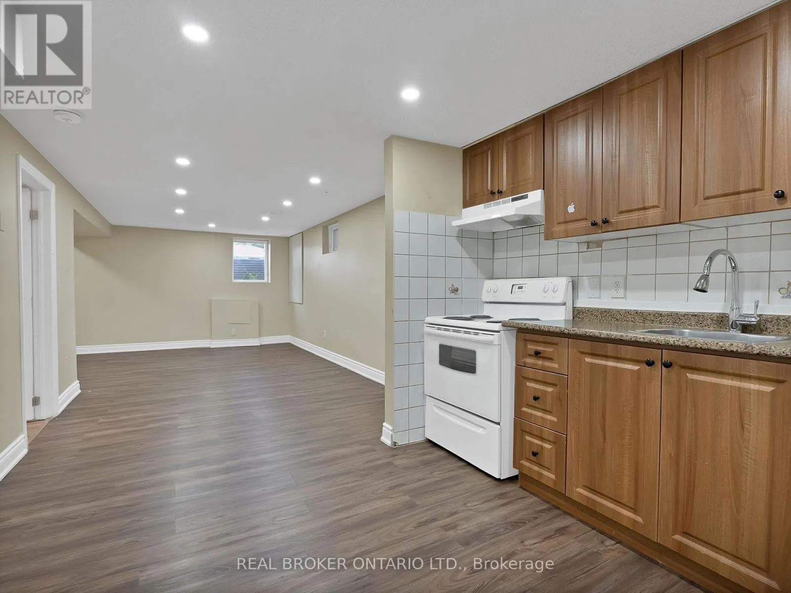 BSMT - 251 VODDEN STREET E