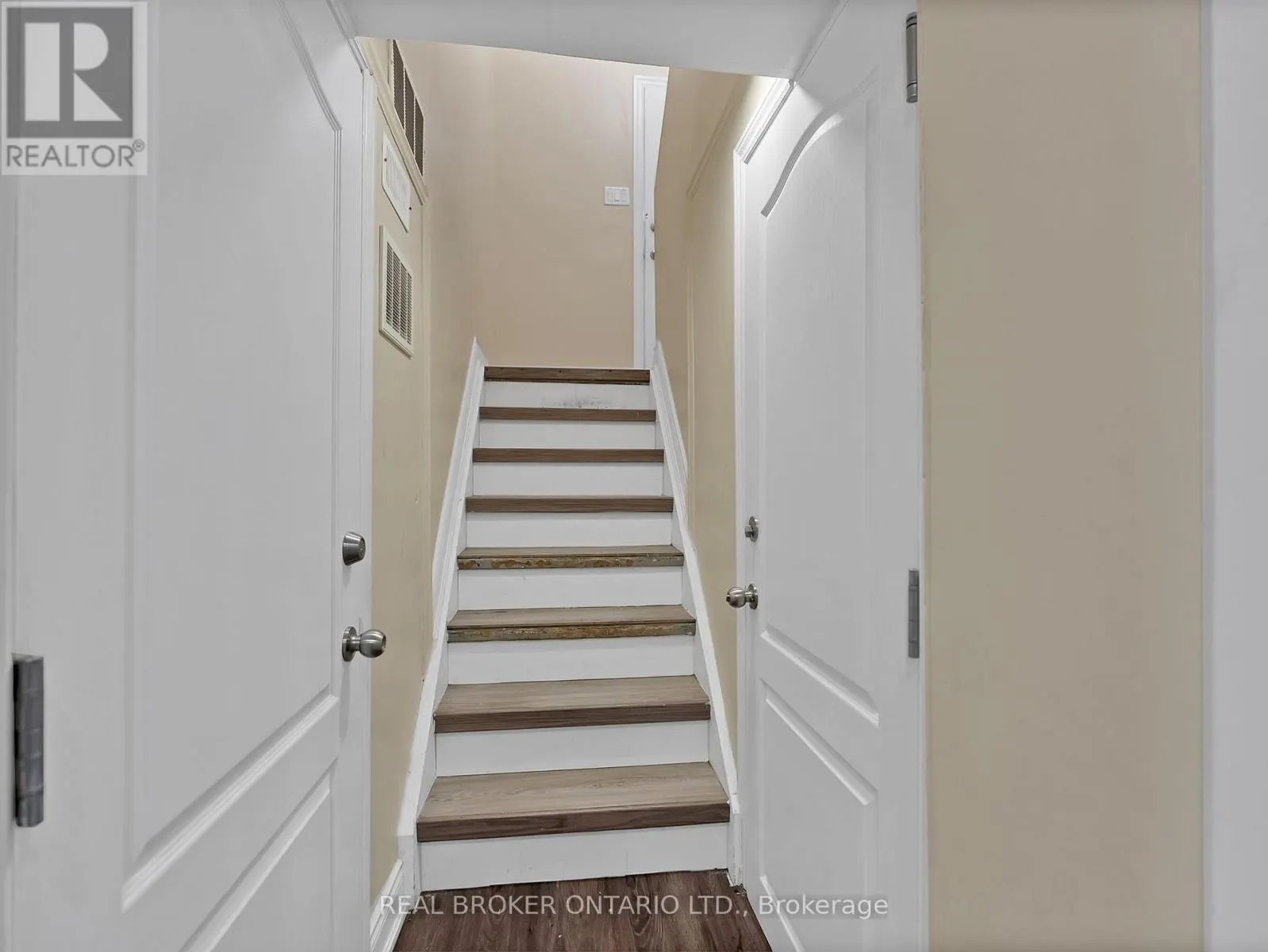 BSMT - 251 VODDEN STREET E