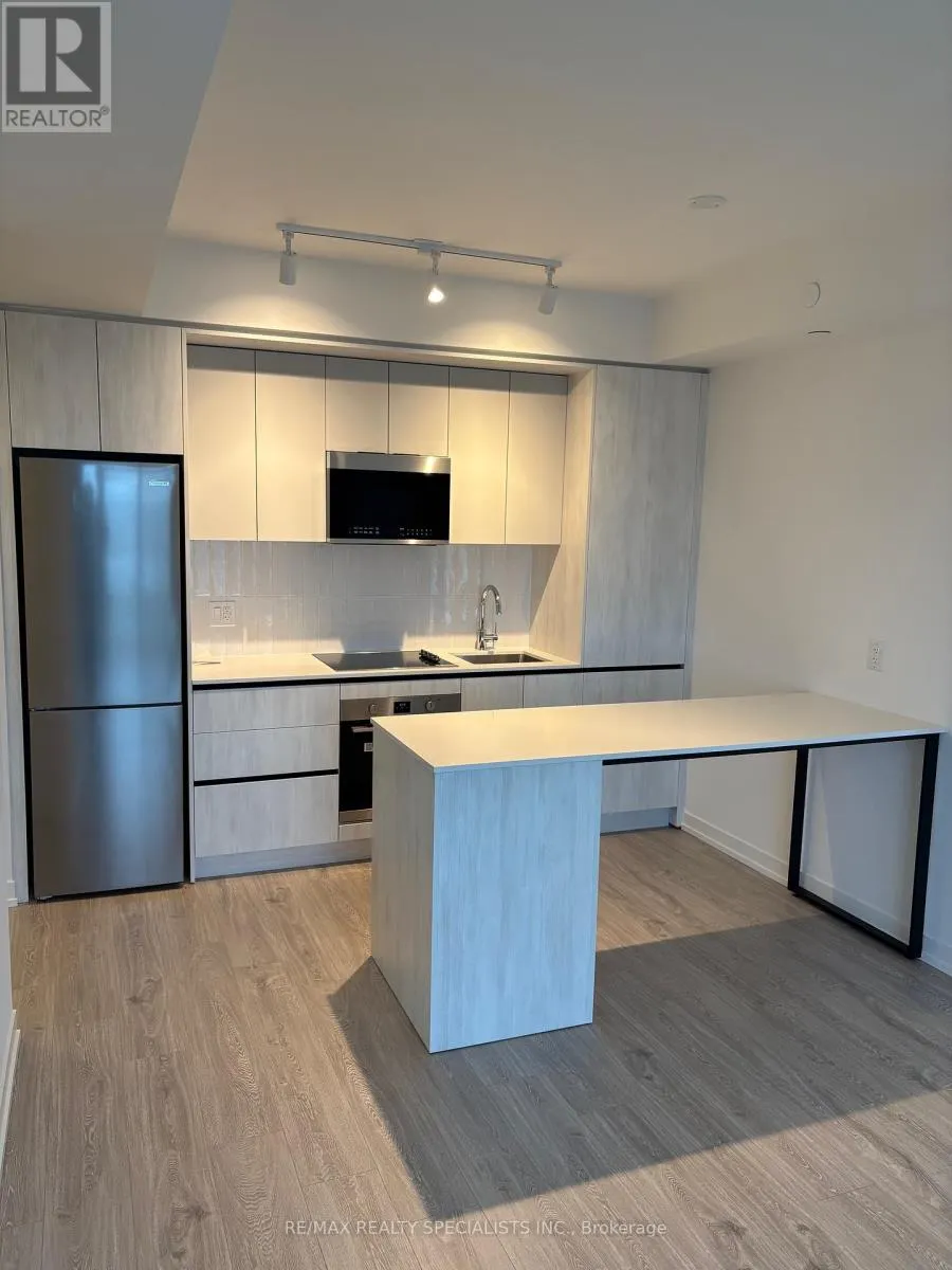 1322 - 2485 EGLINTON AVENUE W