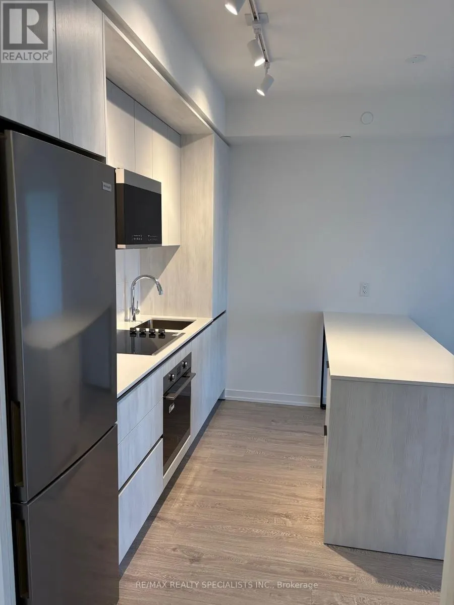 1322 - 2485 EGLINTON AVENUE W