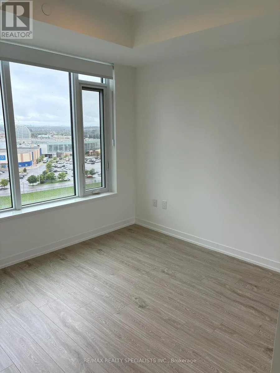 1322 - 2485 EGLINTON AVENUE W