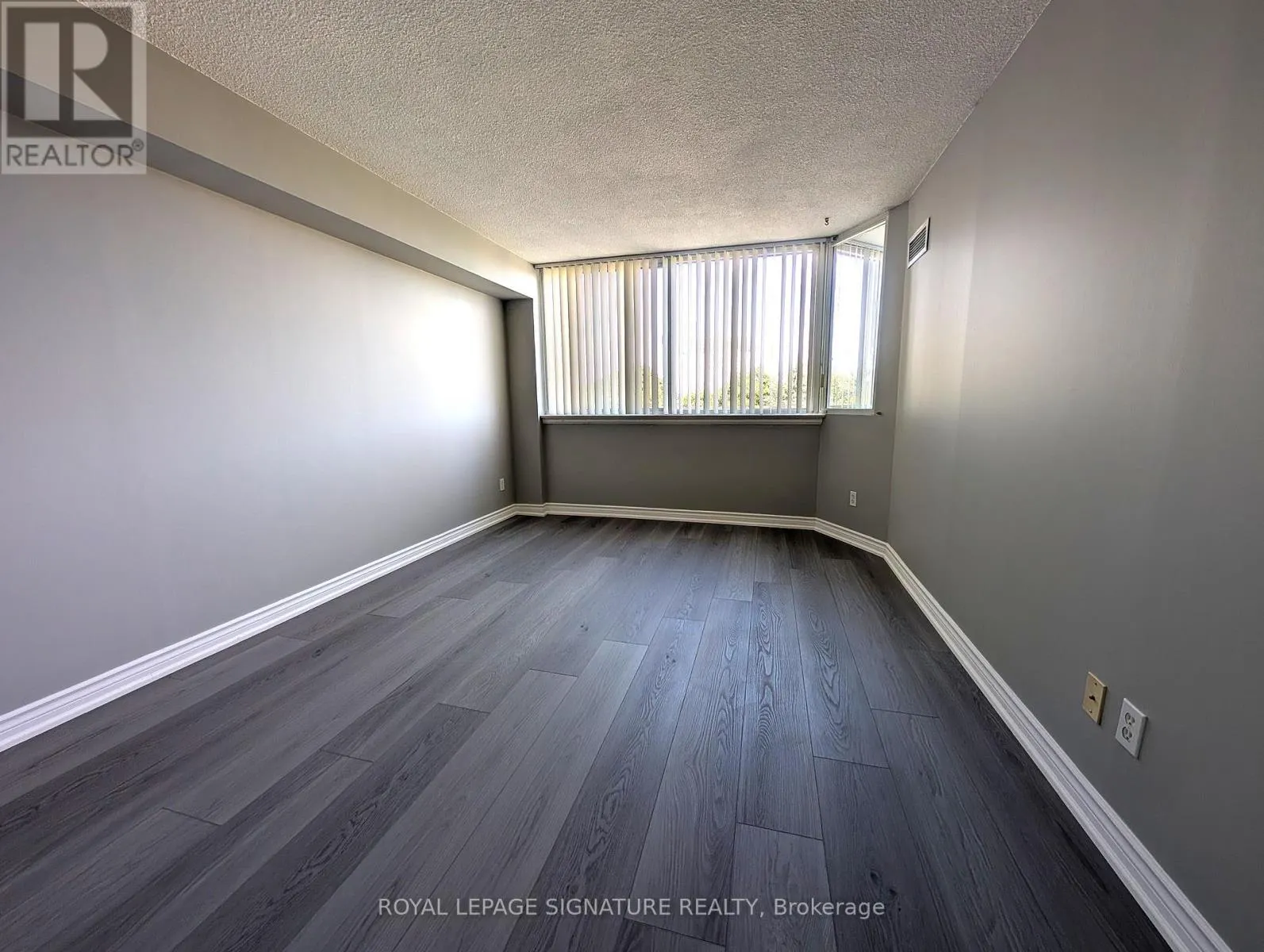 316 - 1001 CEDARGLEN GATE