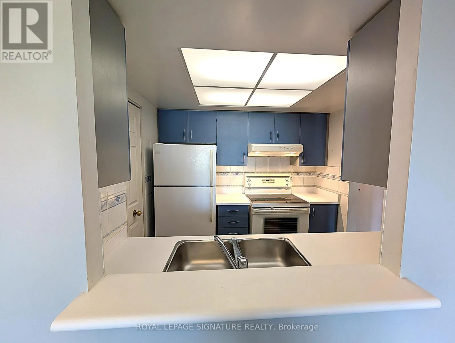 316 - 1001 CEDARGLEN GATE