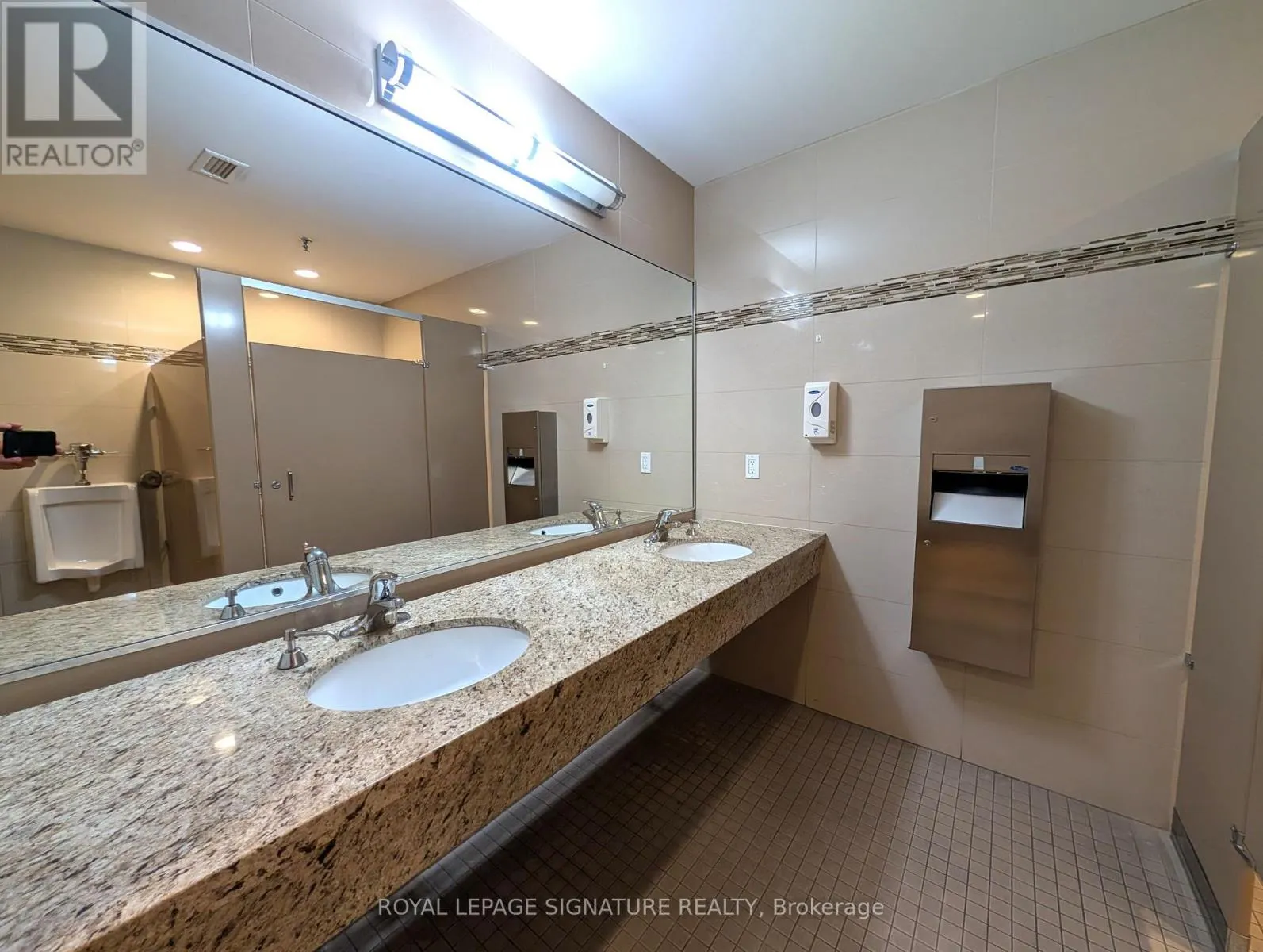 316 - 1001 CEDARGLEN GATE