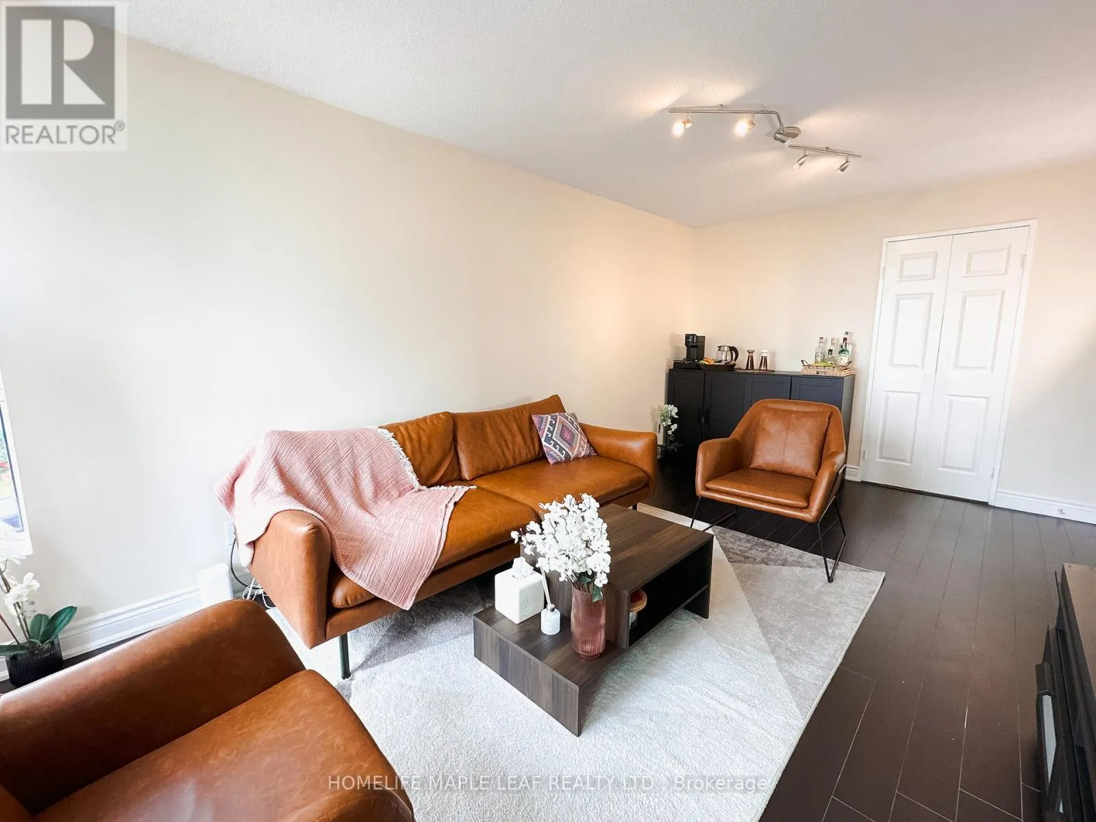 706 - 4450 TUCANA COURT