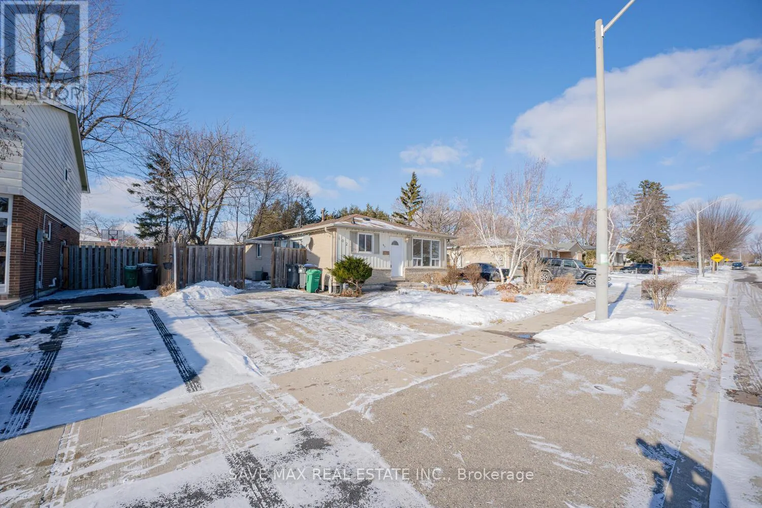 102 SUTHERLAND AVENUE