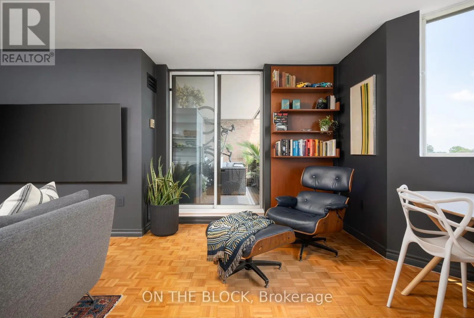 506 - 3845 LAKE SHORE BOULEVARD W