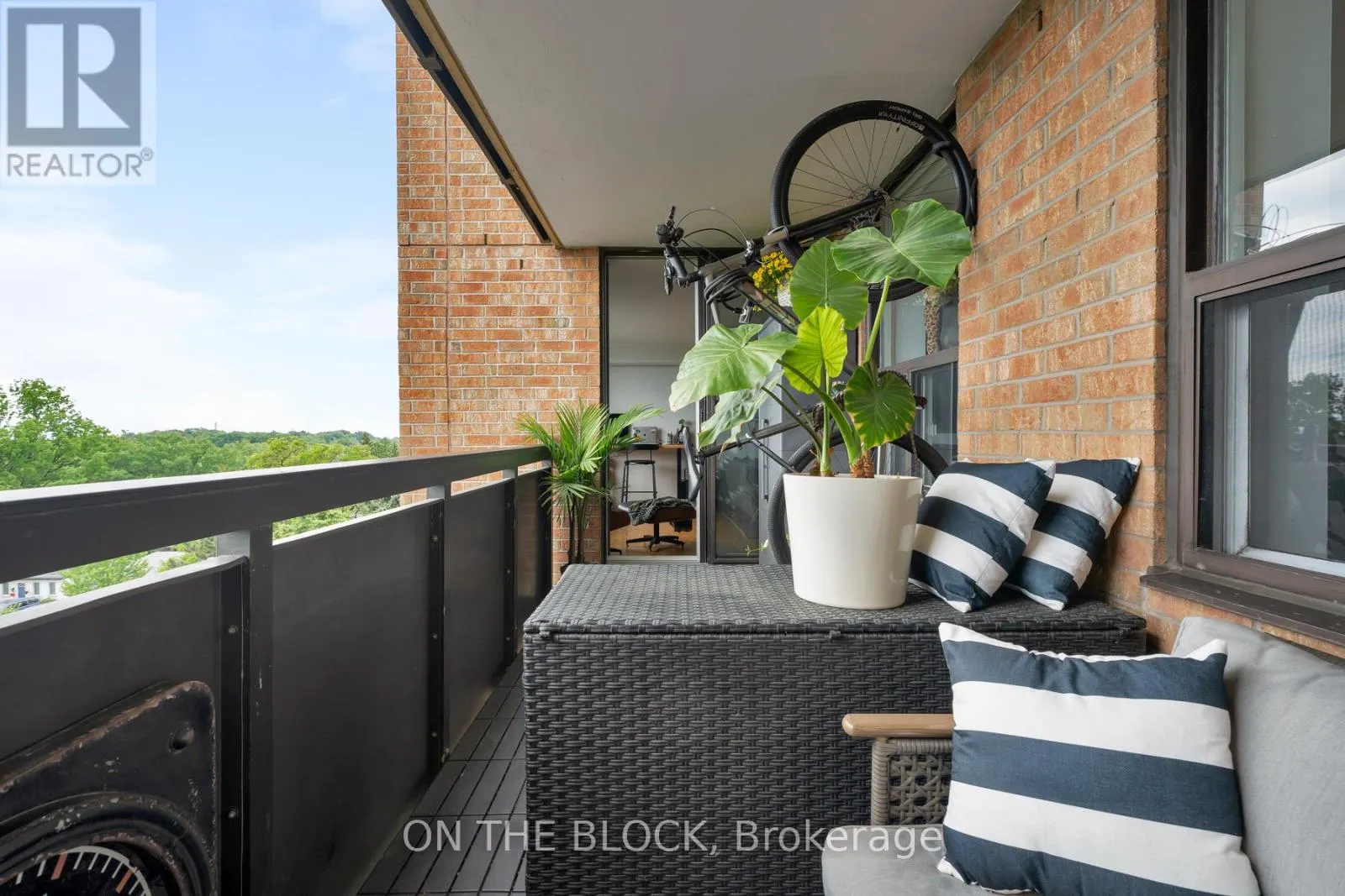 506 - 3845 LAKE SHORE BOULEVARD W