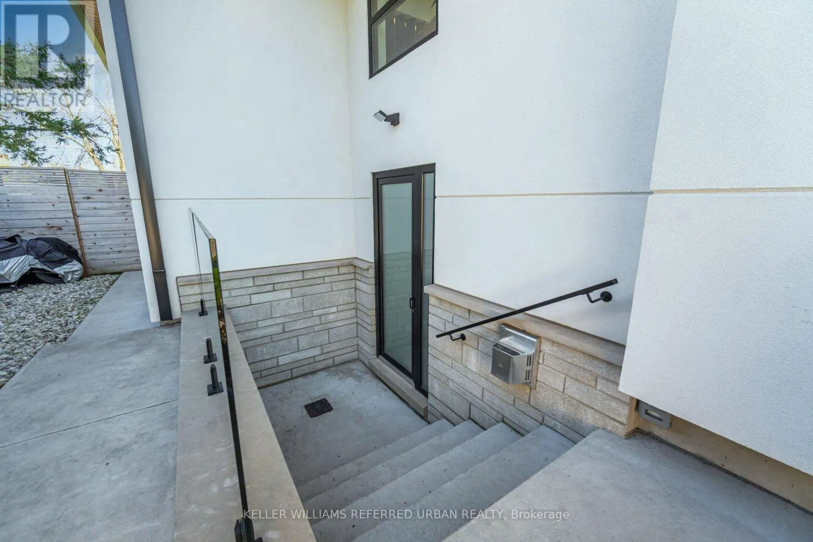 1337 WAVERLY AVENUE