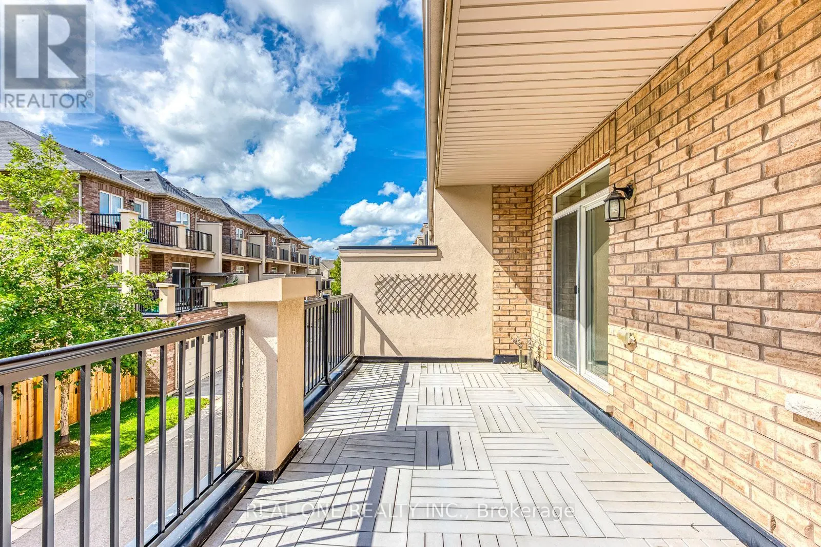3084 EBERLY WOODS DRIVE