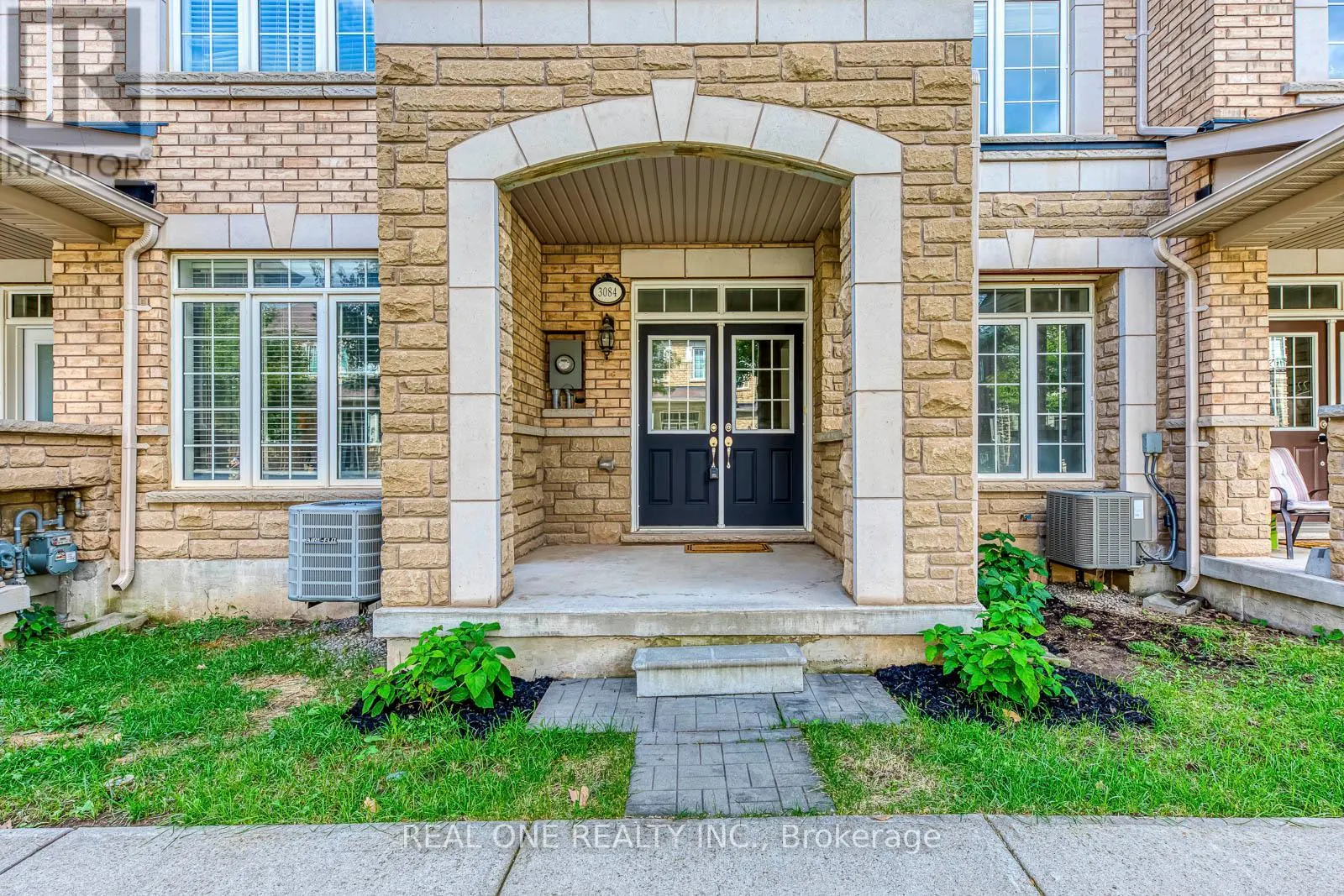 3084 EBERLY WOODS DRIVE