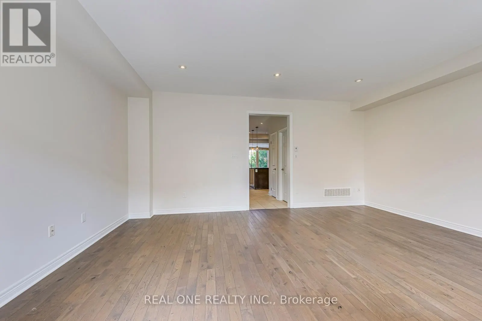 3084 EBERLY WOODS DRIVE