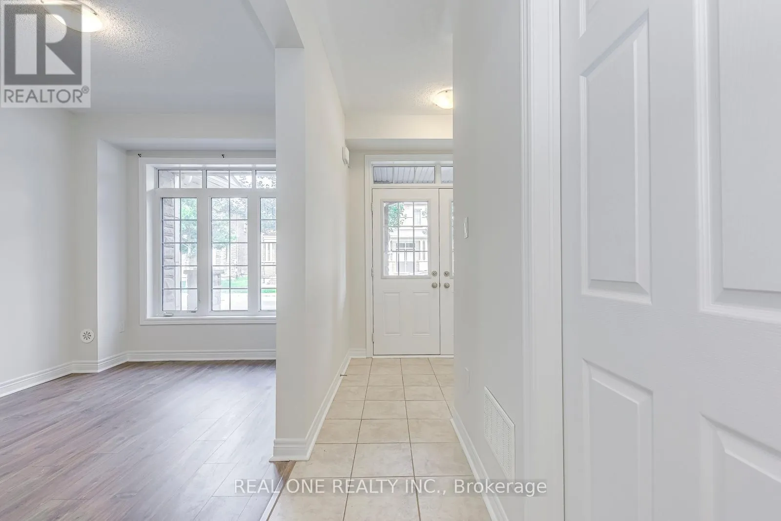 3084 EBERLY WOODS DRIVE