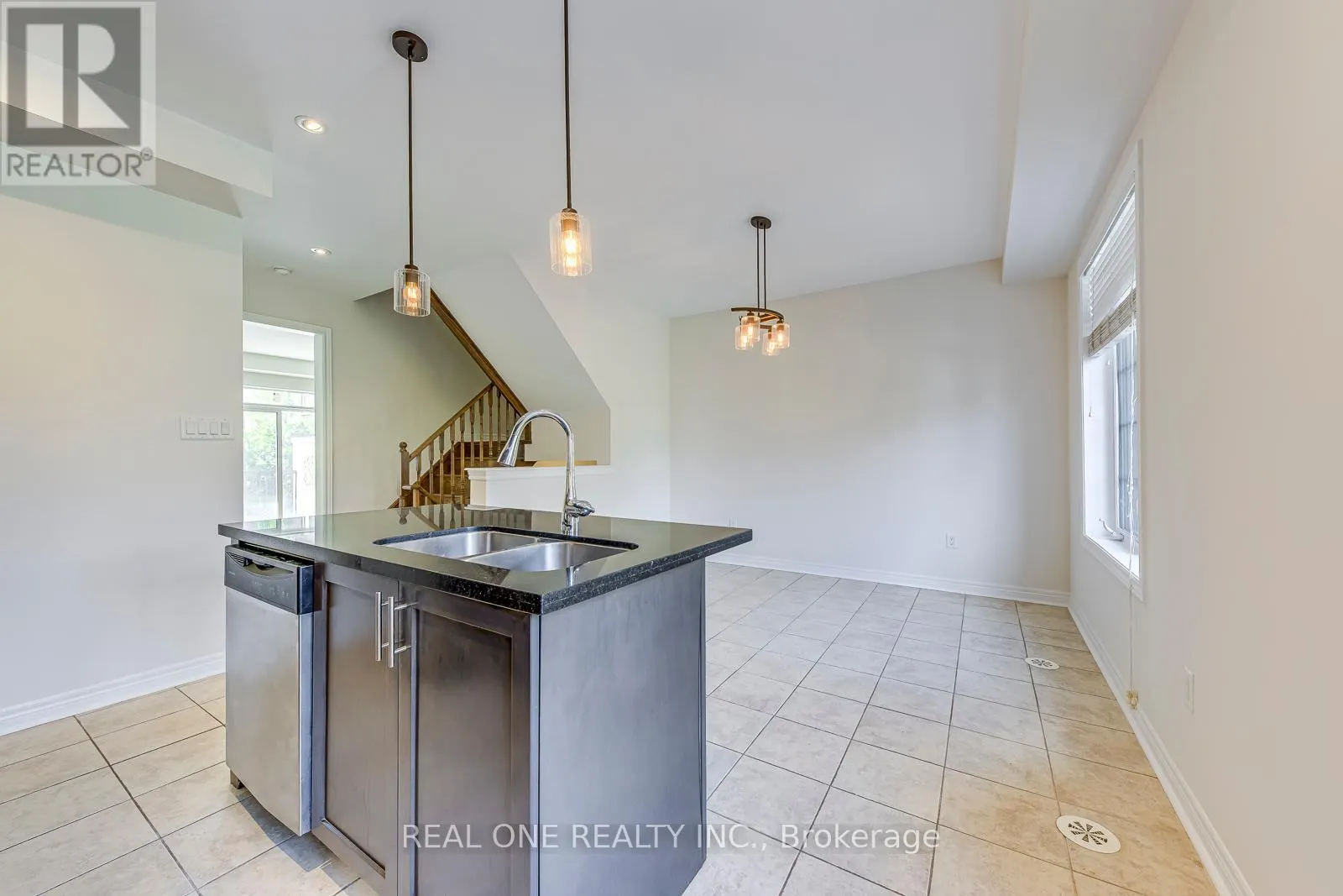 3084 EBERLY WOODS DRIVE