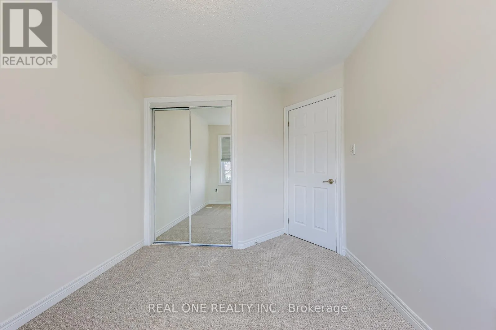 3084 EBERLY WOODS DRIVE