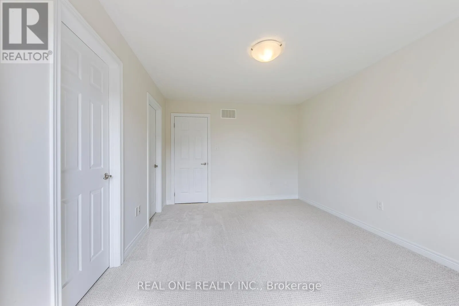 3084 EBERLY WOODS DRIVE