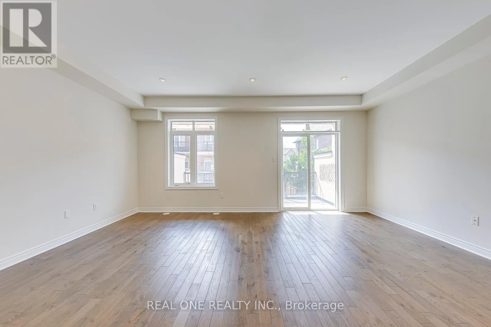 3084 EBERLY WOODS DRIVE