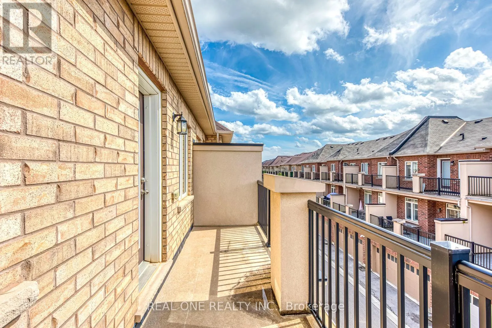 3084 EBERLY WOODS DRIVE