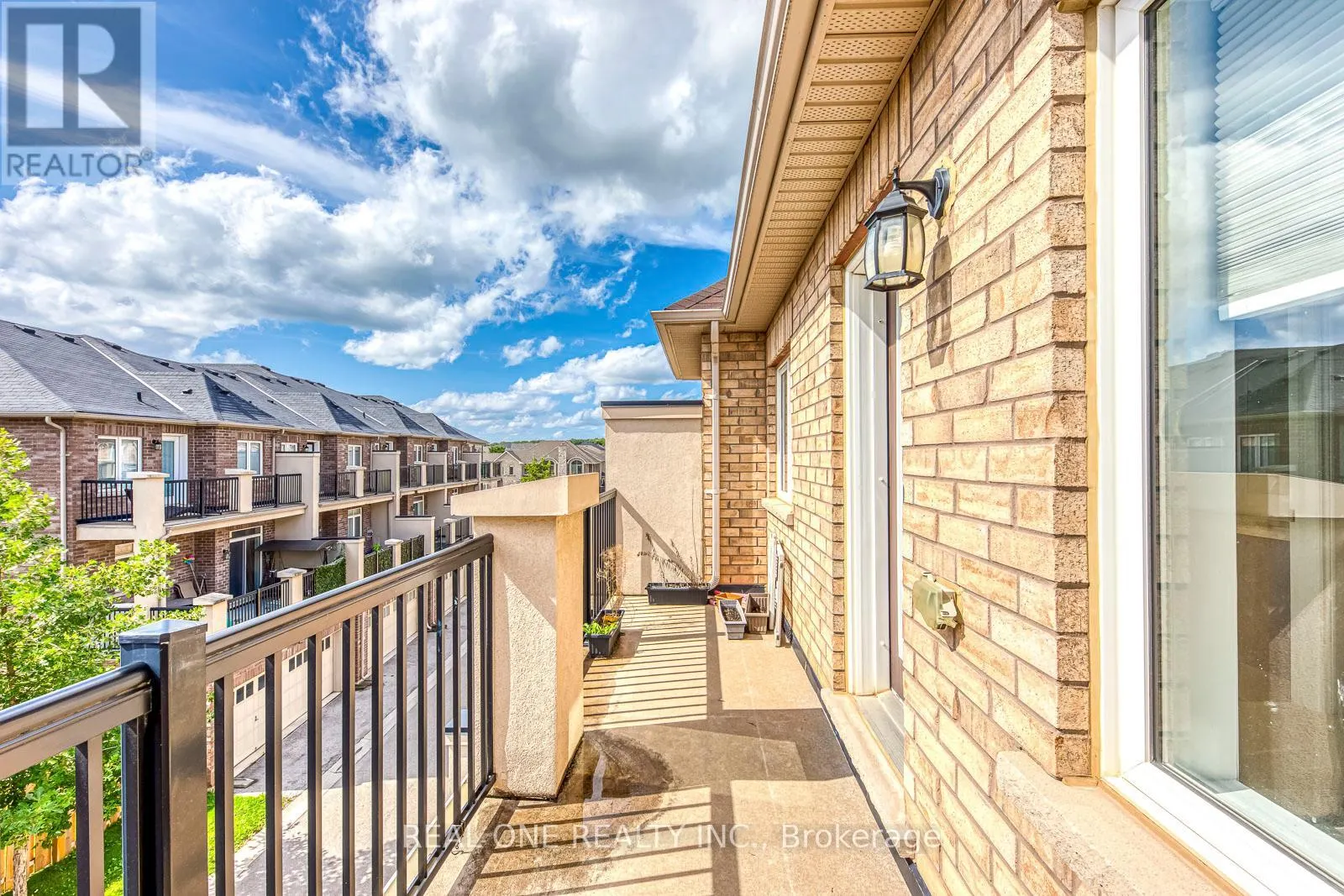 3084 EBERLY WOODS DRIVE