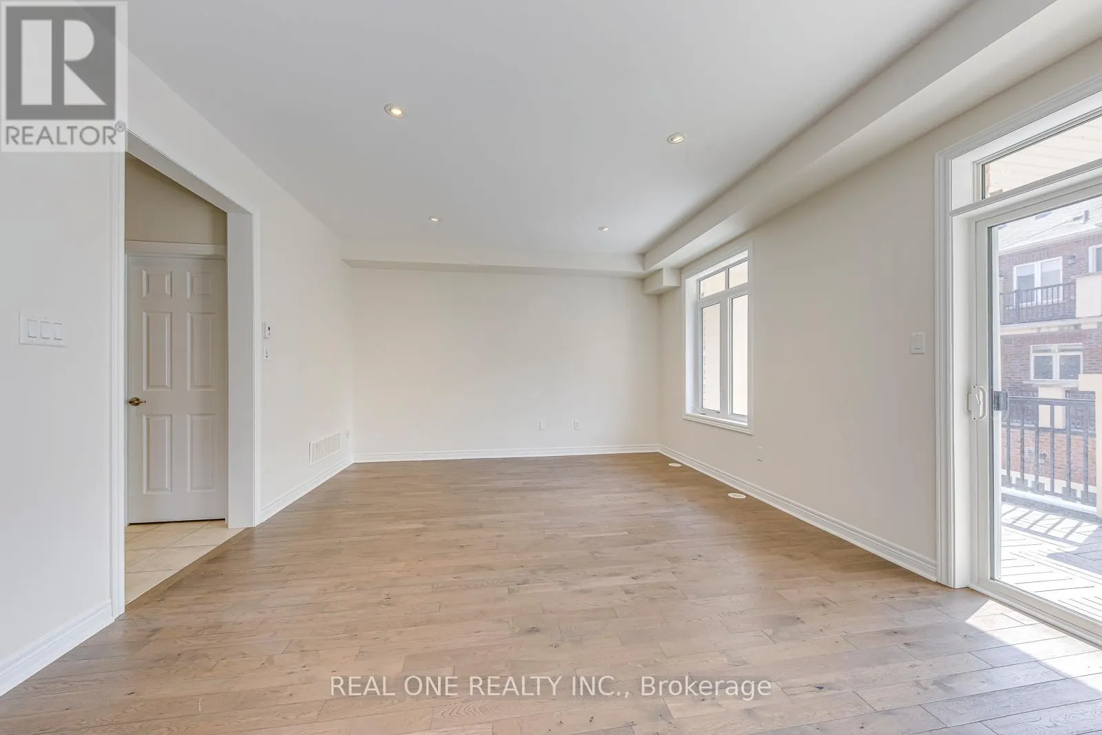 3084 EBERLY WOODS DRIVE