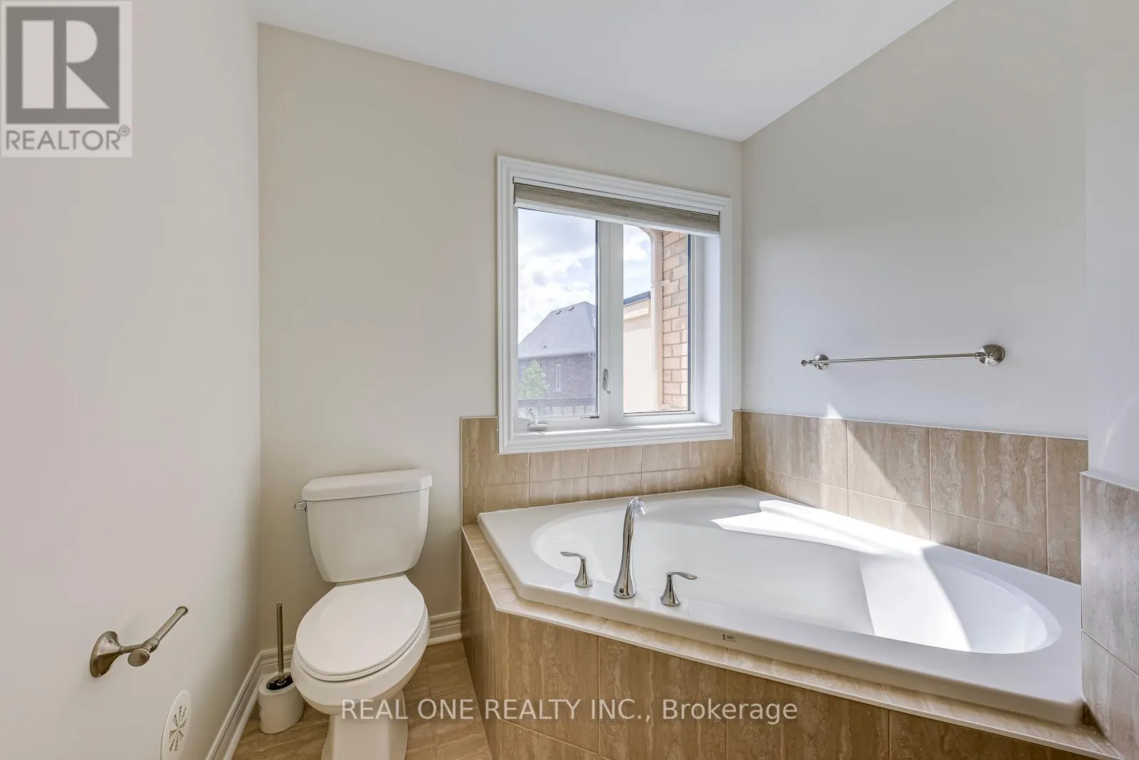 3084 EBERLY WOODS DRIVE