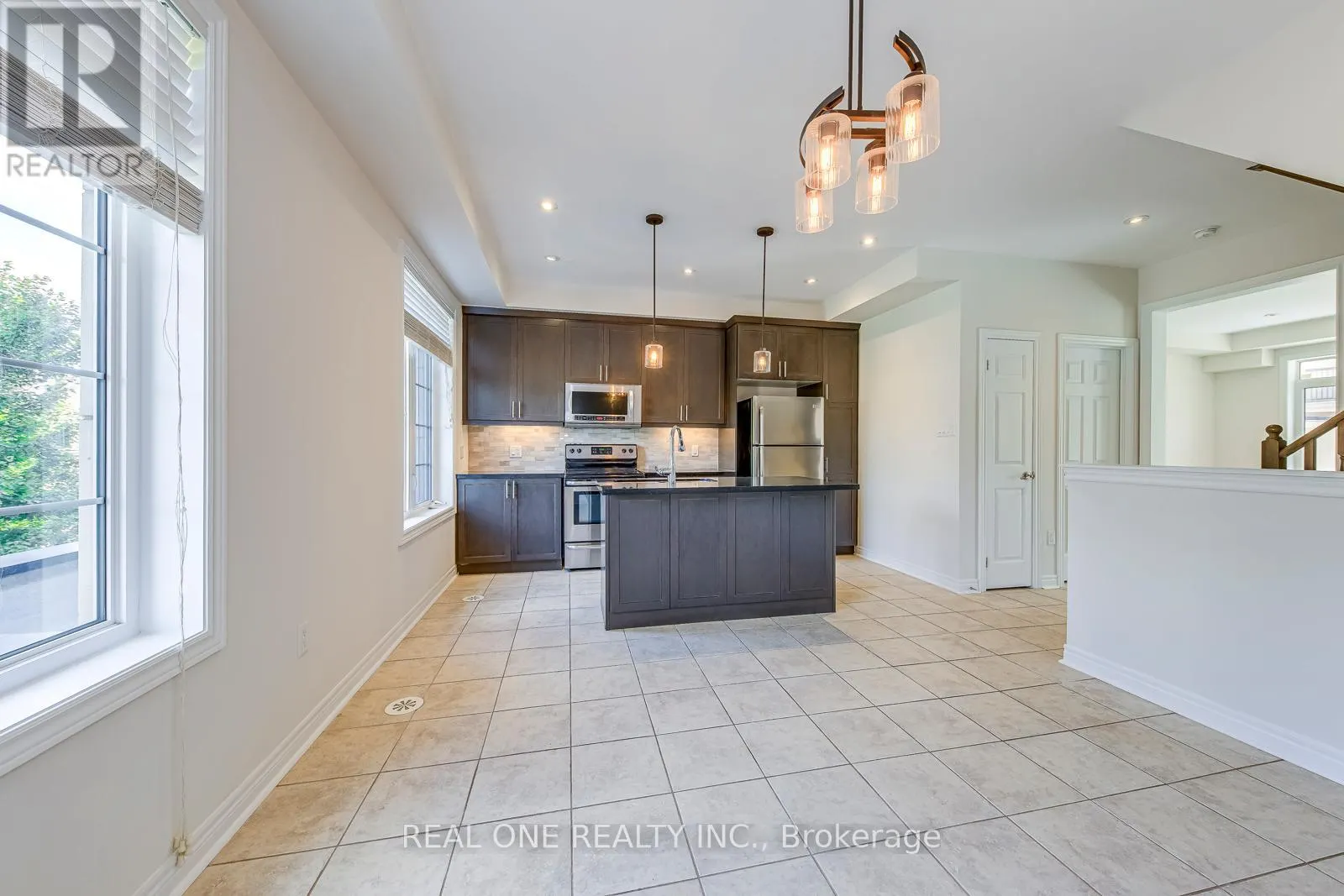 3084 EBERLY WOODS DRIVE