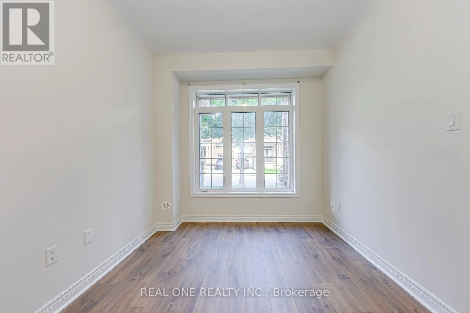 3084 EBERLY WOODS DRIVE