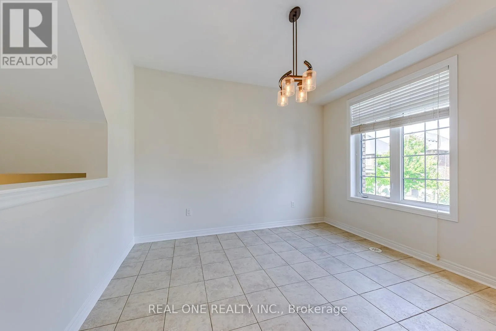 3084 EBERLY WOODS DRIVE